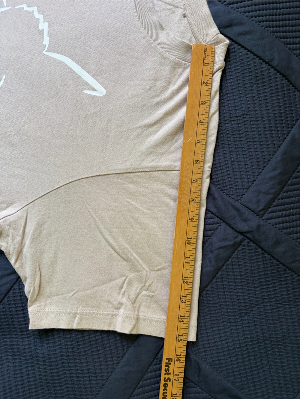 Pokémon x UNIQLO UT Eevee Graphic T-Shirt Beige 2020 Size M - Picture 8 of 16